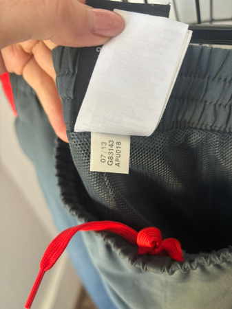 Pantaloni sport Adidas marimea  XL [2]