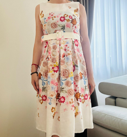 Toate categoriile - Rochie maro înflorata lejera – model vaporoas pentru vară-Sofia