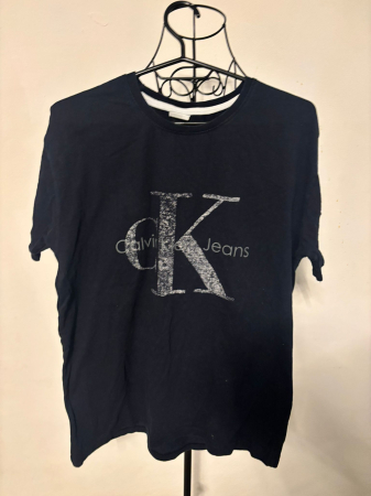 Tricouri/Camasi - Tricou Calvin Klein marimea L