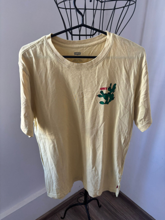 Tricouri/Camasi - Tricou Levis marimea S