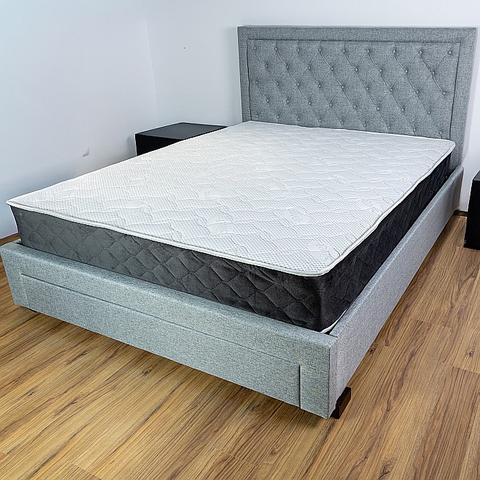 Set pat matrimonial cu sertar Austin, elemente lemn masiv, tapitat cu stofa, cu somiera, gri si saltea ortopedica Optima Silver, arcuri, margine antilasare, sistem de aerisire,160x200 cm [2]