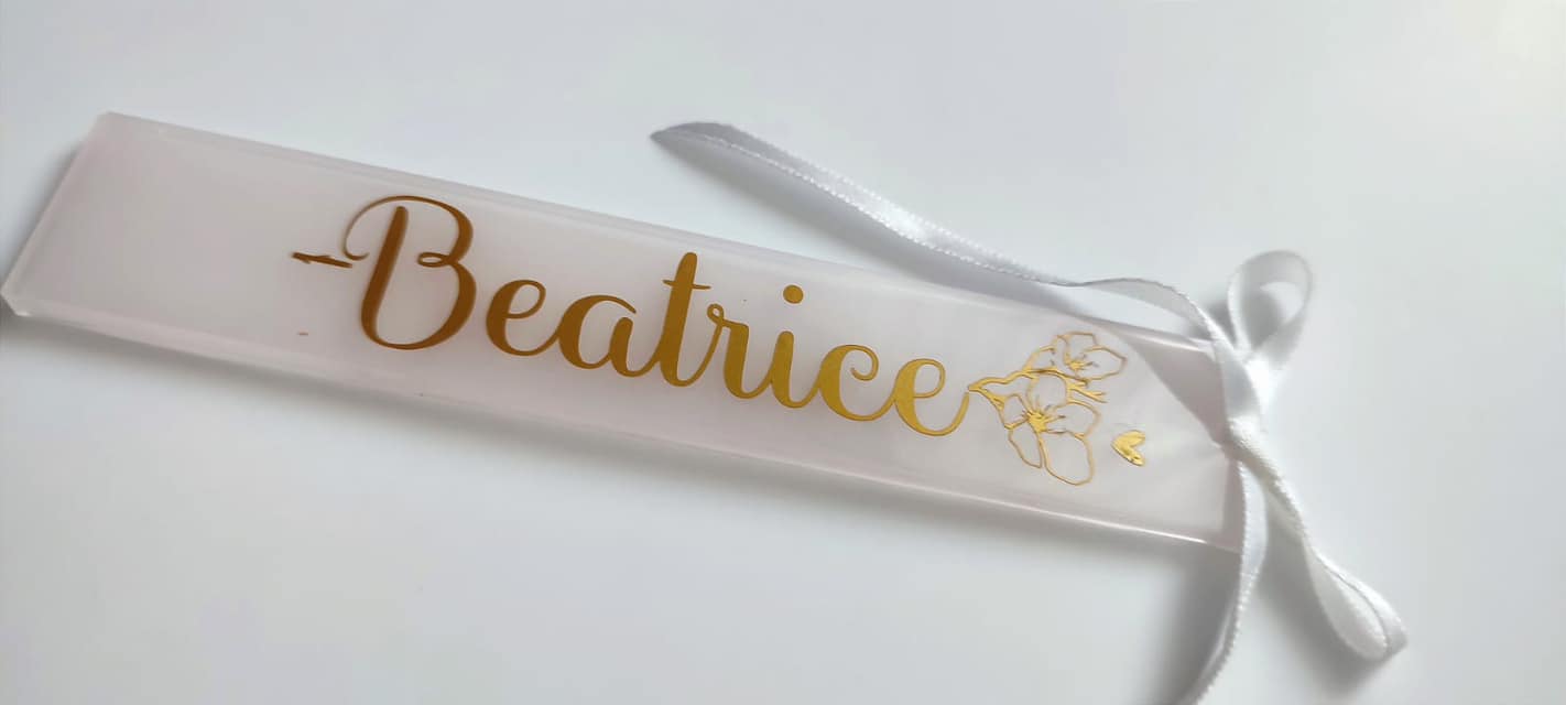 Breloc rășină epoxidică alb