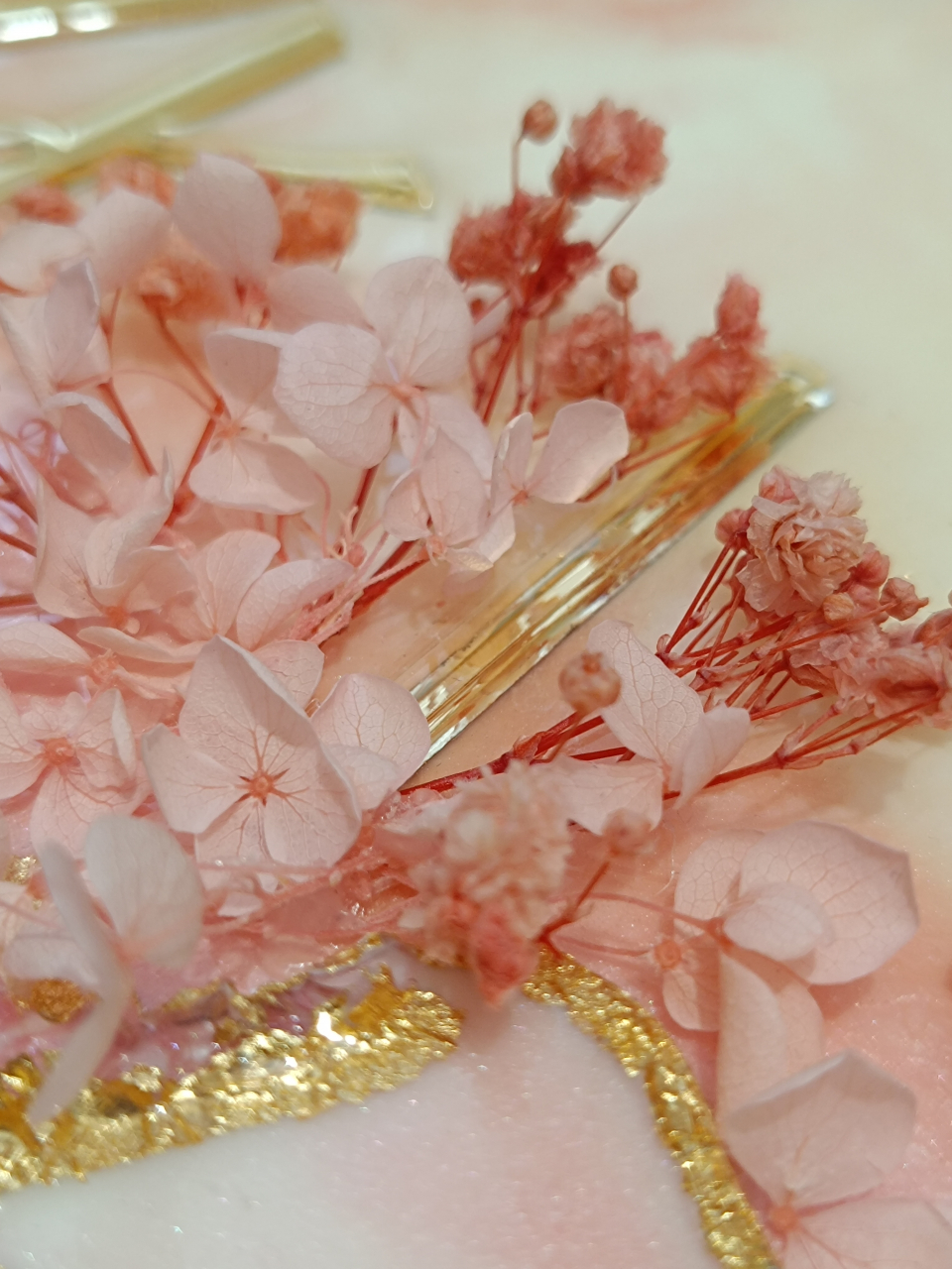 Ceas de perete handmade rasina epoxidica – Butterfly Asimetric Roz Pal, unicat 45 cm [5]