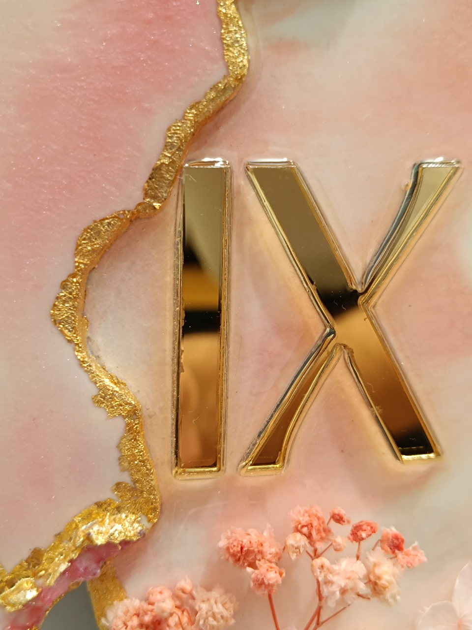 Ceas de perete handmade rasina epoxidica – Butterfly Asimetric Roz Pal, unicat 45 cm [8]