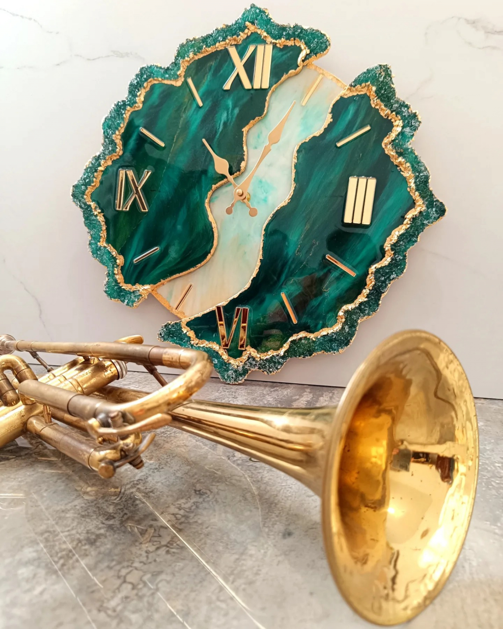 Ceas de perete handmade rasina epoxidica – Butterfly Simetric Smarald Auriu, unicat 55 cm [4]