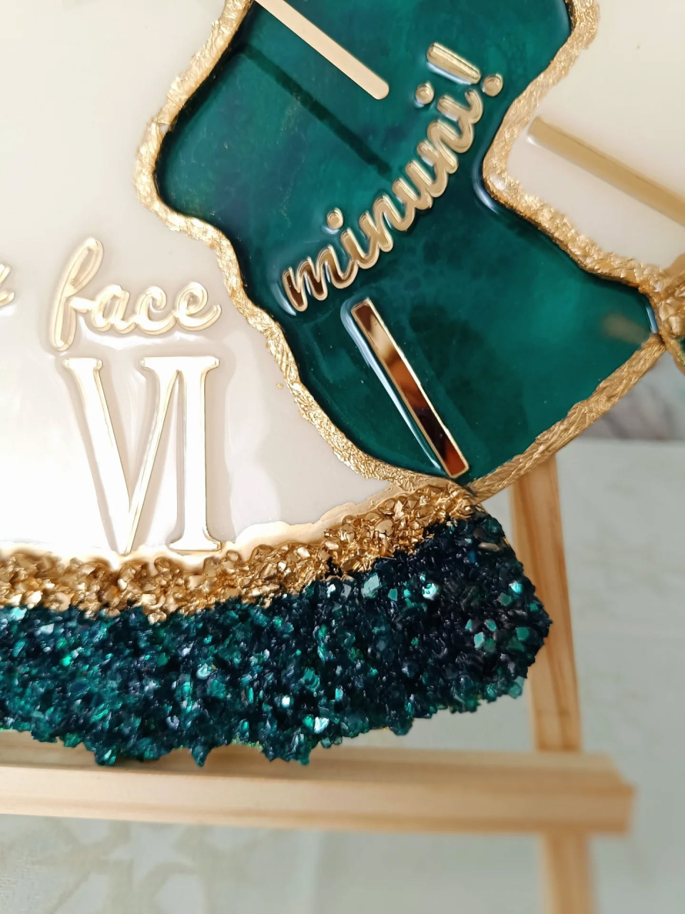 Daisy – Ceas din rășină epoxidică cu efect 3D handmade unicat [2]