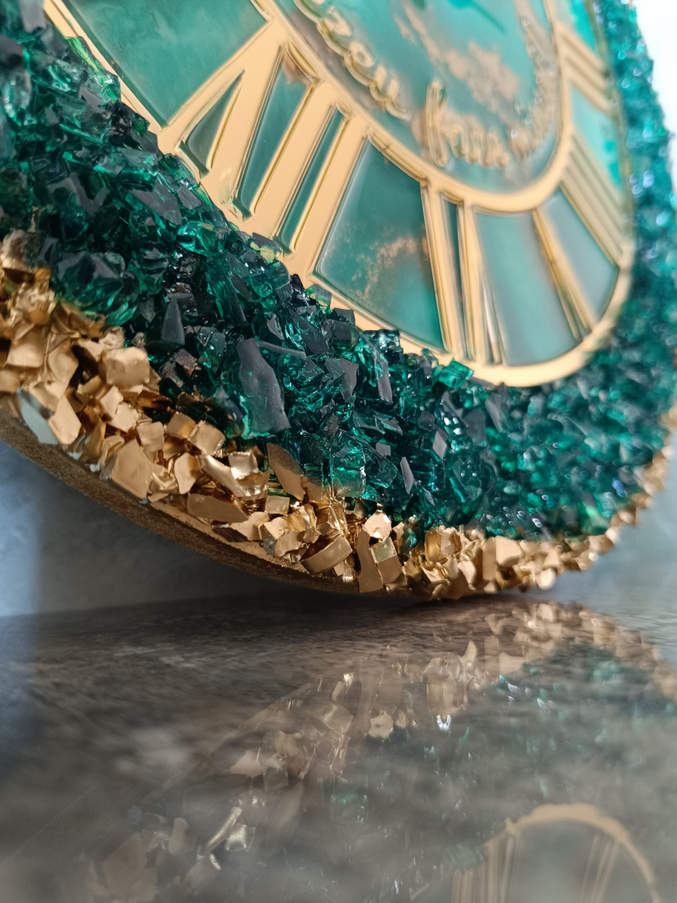 Ceas de perete handmade rasina epoxidica – Geode Marmorat Auriu Smarald, unicat 40–90 cm [10]
