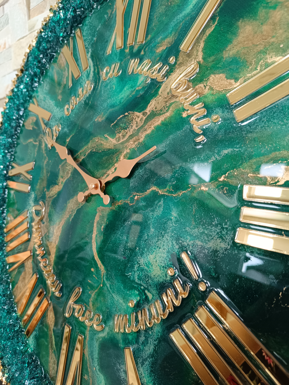 Ceas de perete handmade rășină epoxidică – Geode Marmorat Smarald, unicat 40–90 cm [2]