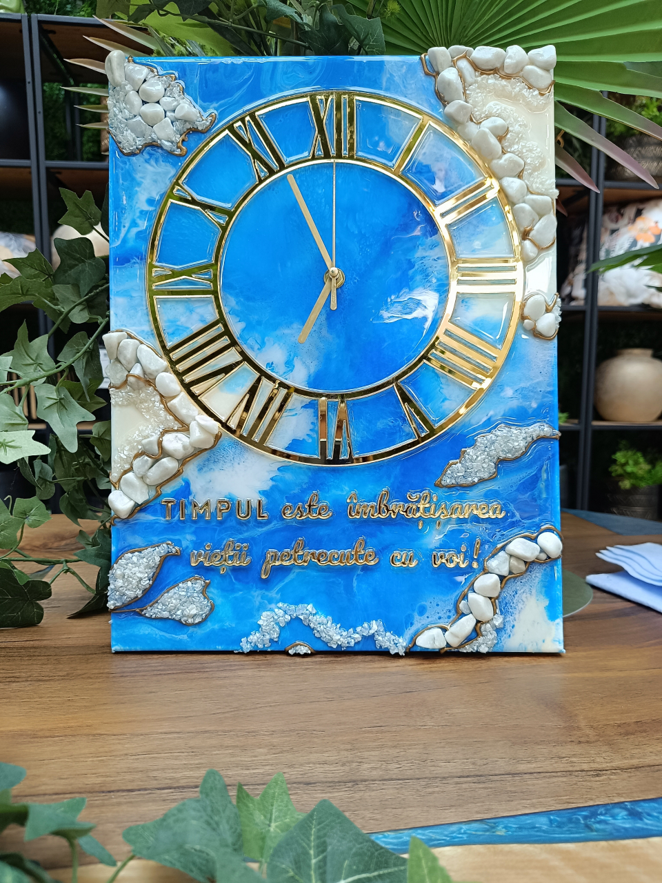 Ceas de perete handmade rășină epoxidică – Ocean Bleu Marin și Pietre Albe, unicat 30x40 / 50x70 cm [1]