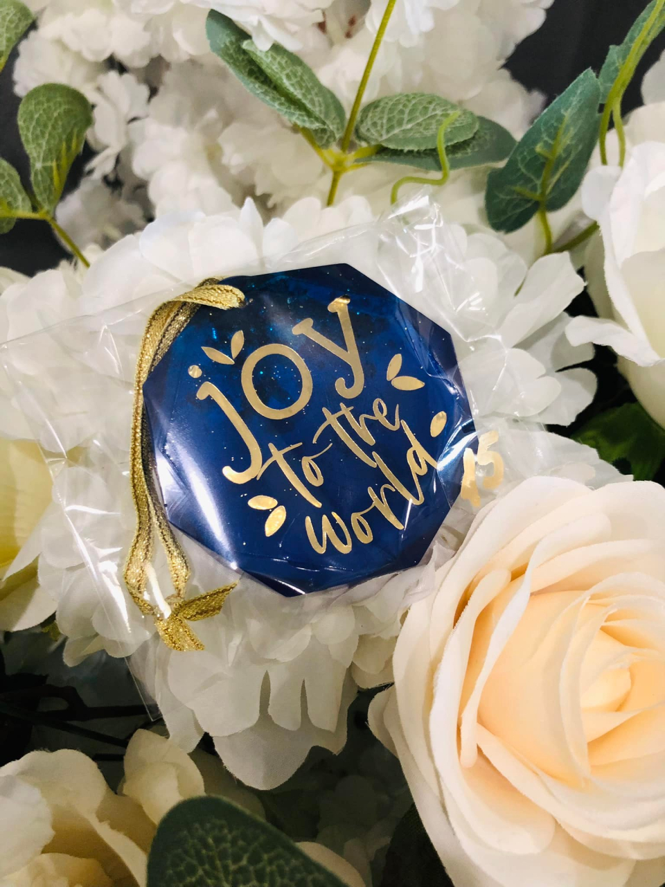 marturii-candy-din-rasina-cadou-personalizat-nunta-botez-7cm [5]