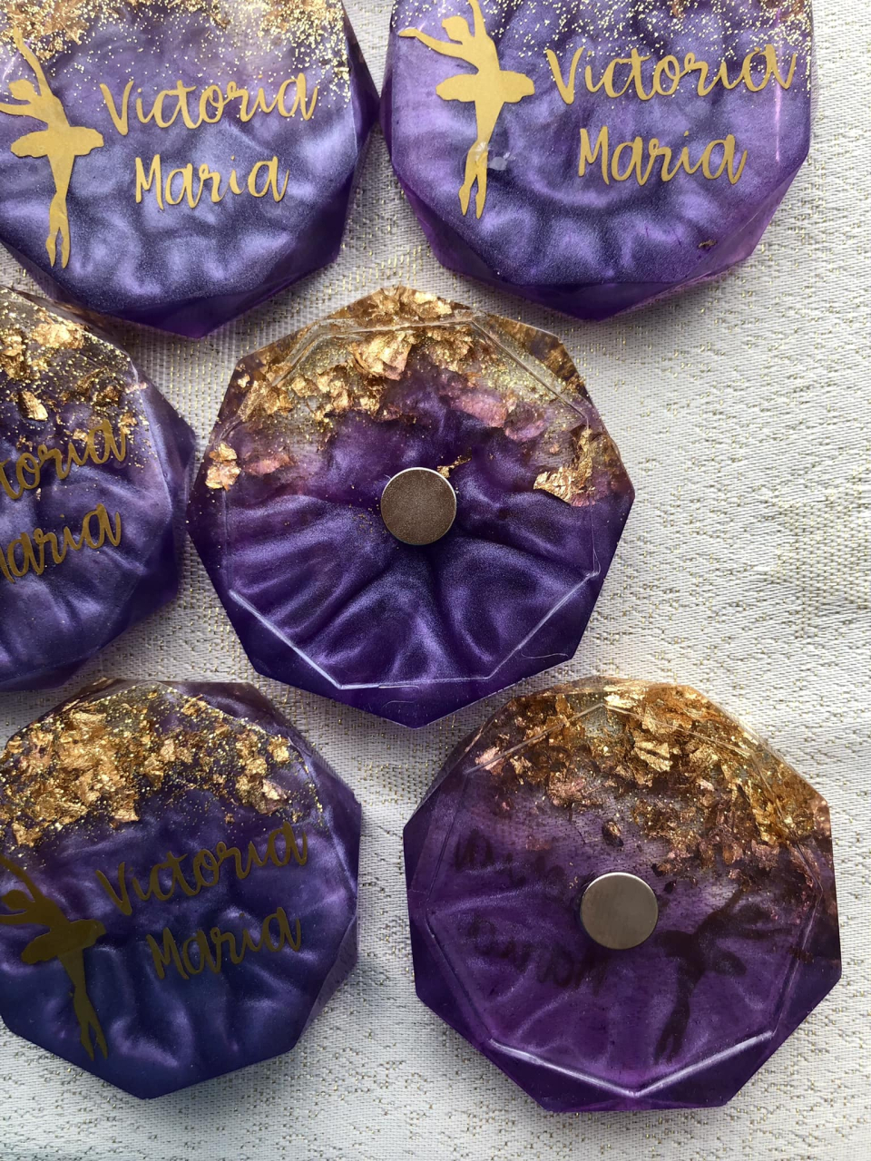 marturii-candy-din-rasina-cadou-personalizat-nunta-botez-7cm [2]