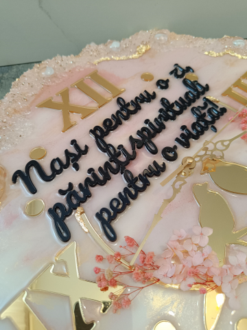 Ceas de perete handmade din rășină – Bijoux Rombe Roz Pal Auriu, unicat [4]