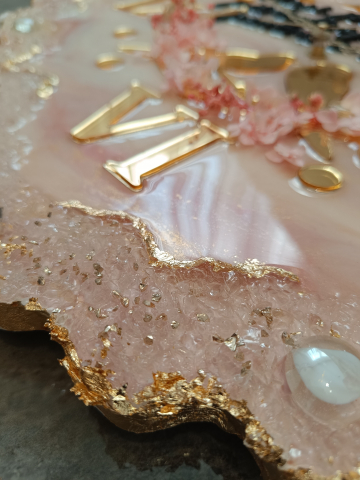 Ceas de perete handmade din rășină – Bijoux Rombe Roz Pal Auriu, unicat [3]