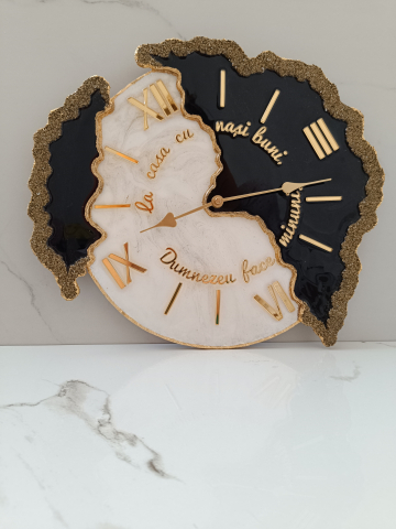 Ceas de perete handmade rasina epoxidica – Butterfly Asimetric Negru Auriu, unicat 45 cm [3]