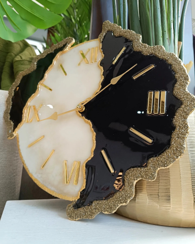 Ceas de perete handmade rasina epoxidica – Butterfly Asimetric Negru Auriu, unicat 45 cm [1]