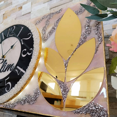 Tempo – Ceas dreptunghiular din rășină epoxidică handmade cu efect 3D și led [2]