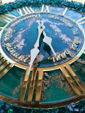 Ceas de perete handmade rasina epoxidica – Geode Marmorat Auriu Smarald, unicat 40–90 cm [3]