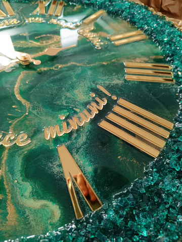 Ceas de perete handmade rășină epoxidică – Geode Marmorat Smarald, unicat 40–90 cm [3]