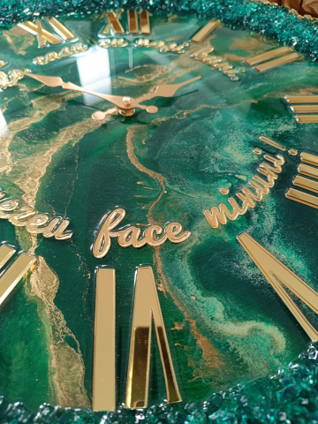 Ceas de perete handmade rășină epoxidică – Geode Marmorat Smarald, unicat 40–90 cm [4]