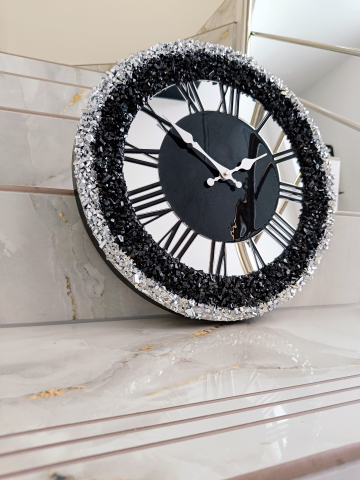 Geode Monocrom - Ceas de perete handmade din rășină – Geode Monocrom Negru Diamond, unicat 40–90 cm