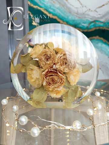 Full Moon Keepsake buchet mireasa flori incapsulate in rasina [2]