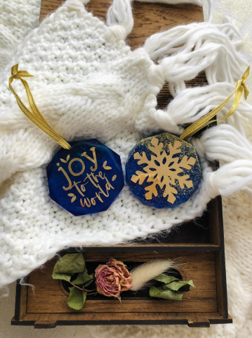 marturii-candy-din-rasina-cadou-personalizat-nunta-botez-7cm [8]