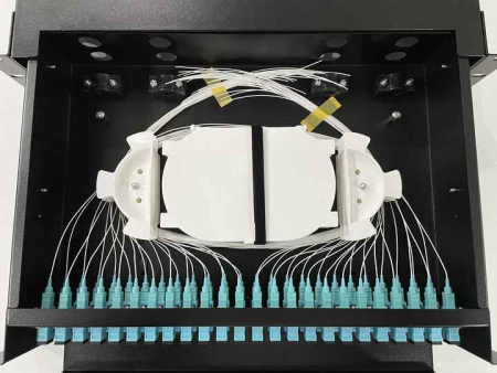 Cutii de distributie FTTH si ODF-uri - Optical Fiber Patch Panel ODF Datamaxx Multimode OM3 48 porturi SC/PC duplex 1U Complet Echipat