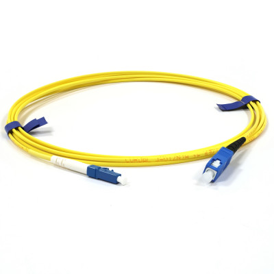 Retelistica - Patch Cord Fibra Optica Datamaxx Simplex Single Mode Manta LSZH semi-tight bufer SC/UPC-LC/UPC 9/125 5 metri