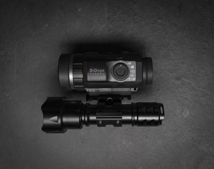 Chit iluminator IR pentru camerele SIONYX Aurora [2]