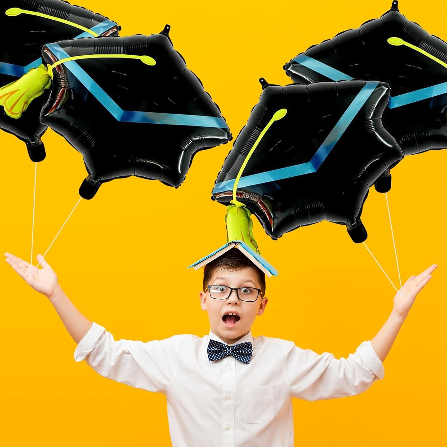 Balon din Folie Metalizata, Figurina, Model Toca Congrats Grad, Tematica Absolvire, 56x70 cm, Ambalaj Individual, Pai Inclus, Umflare cu Aer sau Heliu, Negru-Albastru [4]