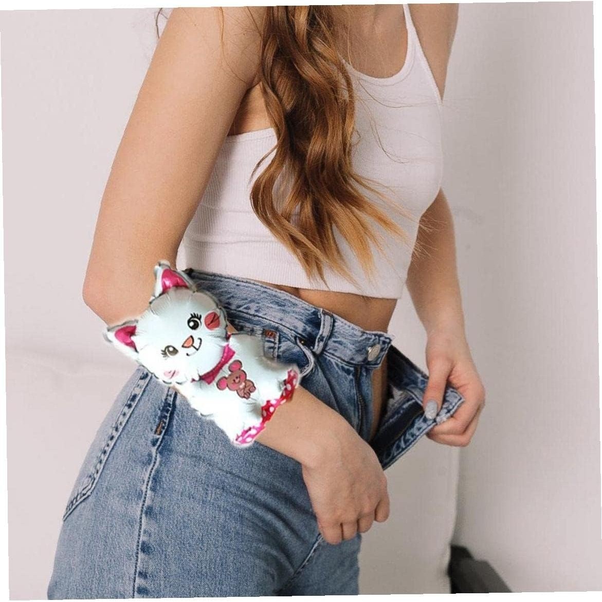 Balon din Folie Metalizata, Figurine Animalute, Tip Bratara, Model Pisica, 13 x 35 cm, Ambalaj Individual, Pai Inclus, Umflare cu Aer sau Heliu, Alb [2]