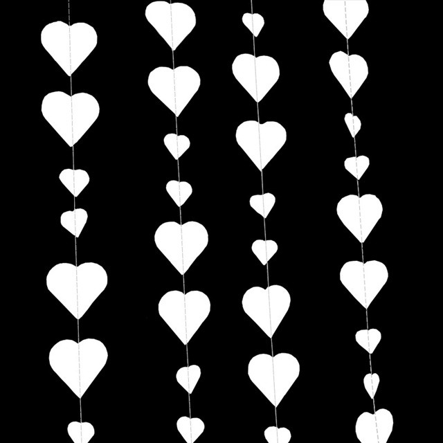 Banner cu Inimioare, Tip Franjuri, 4 m, Rola de Ata Inclusa, Alb [4]