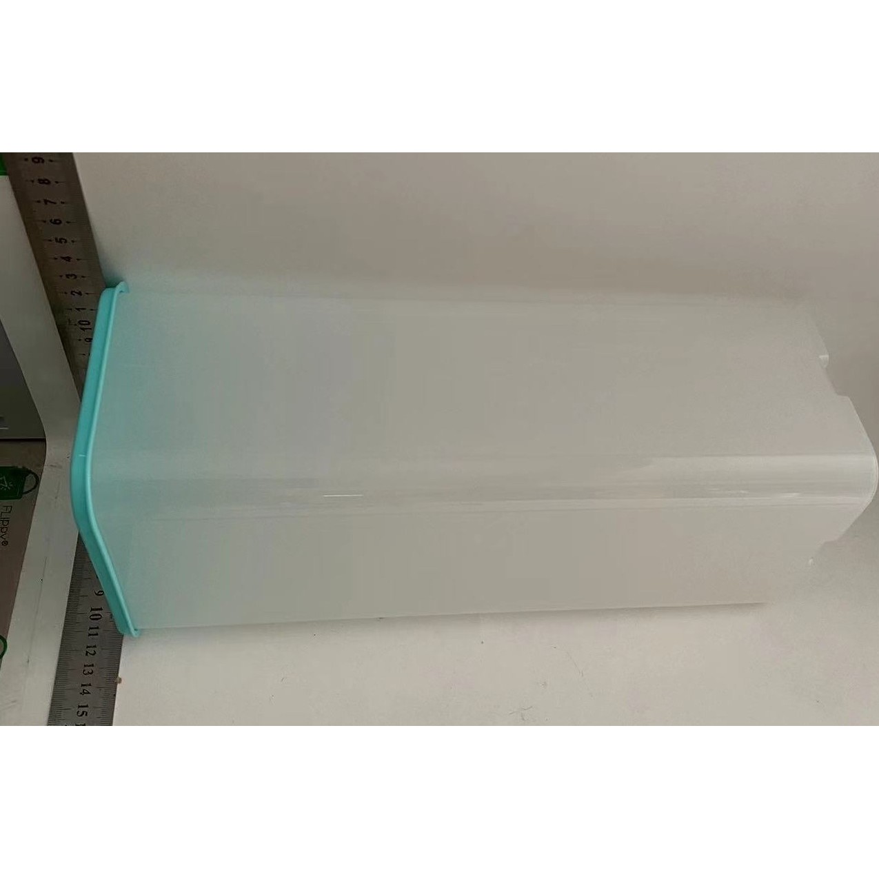 Cutie Depozitare Paine, din Plastic, 34 x 13 cm, Pastreaza Prospetimea, Capac Verde [1]