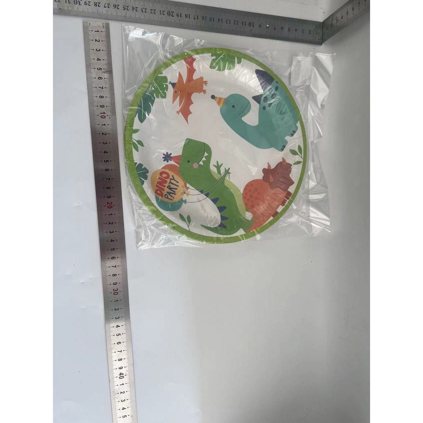 Set 10 Farfurii de Carton Happy Birthday, 23 cm, Tematica Aniversare, Model Dinozauri, Multicolor [1]