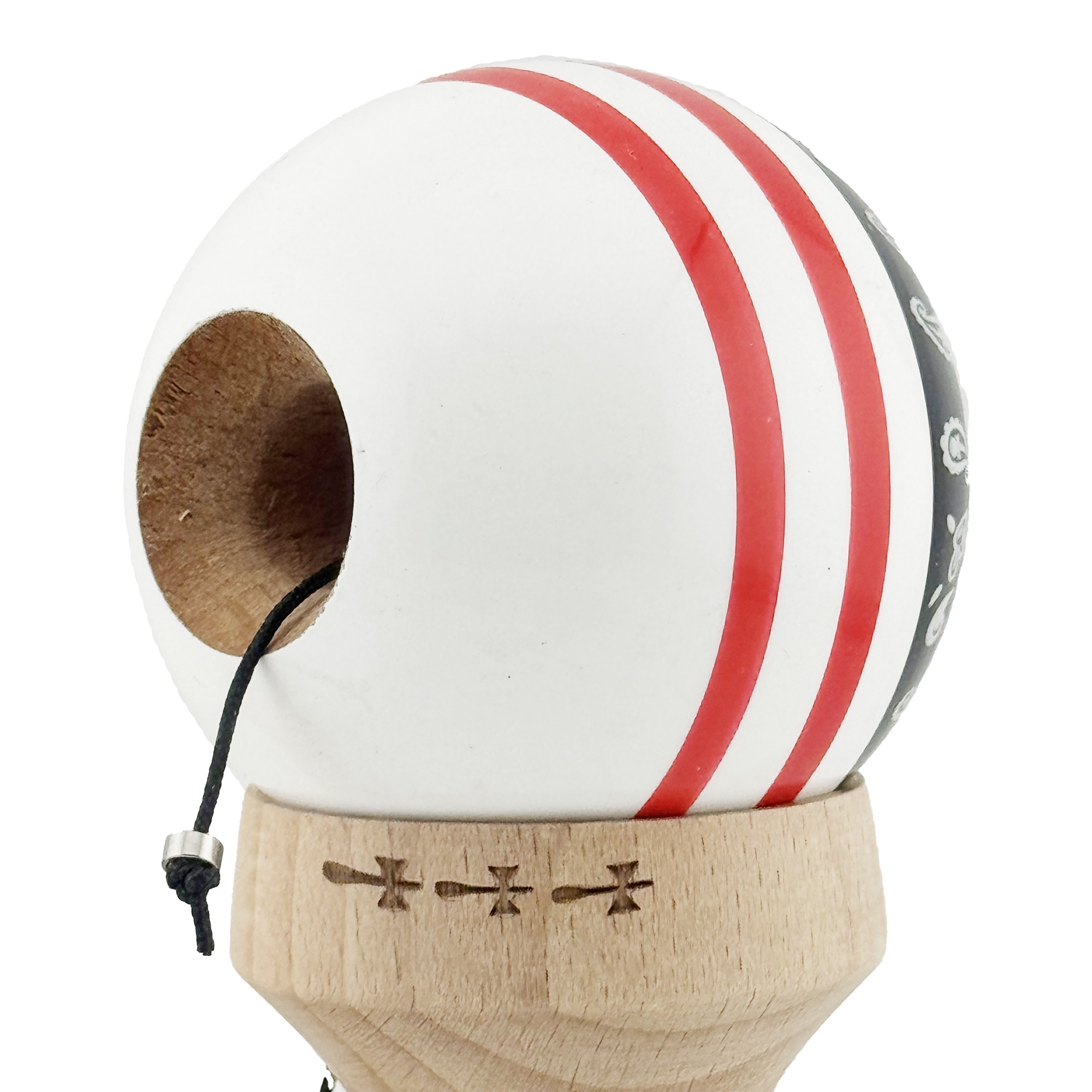 Kendama X Originala CHICANOS, Profesionala, Cupe Mari KING SIZE V3, Super Sticky, Gaura in Baza, Rulment Metalic, din lemn 18 cm, Ata 55 cm, Negru/Alb [5]