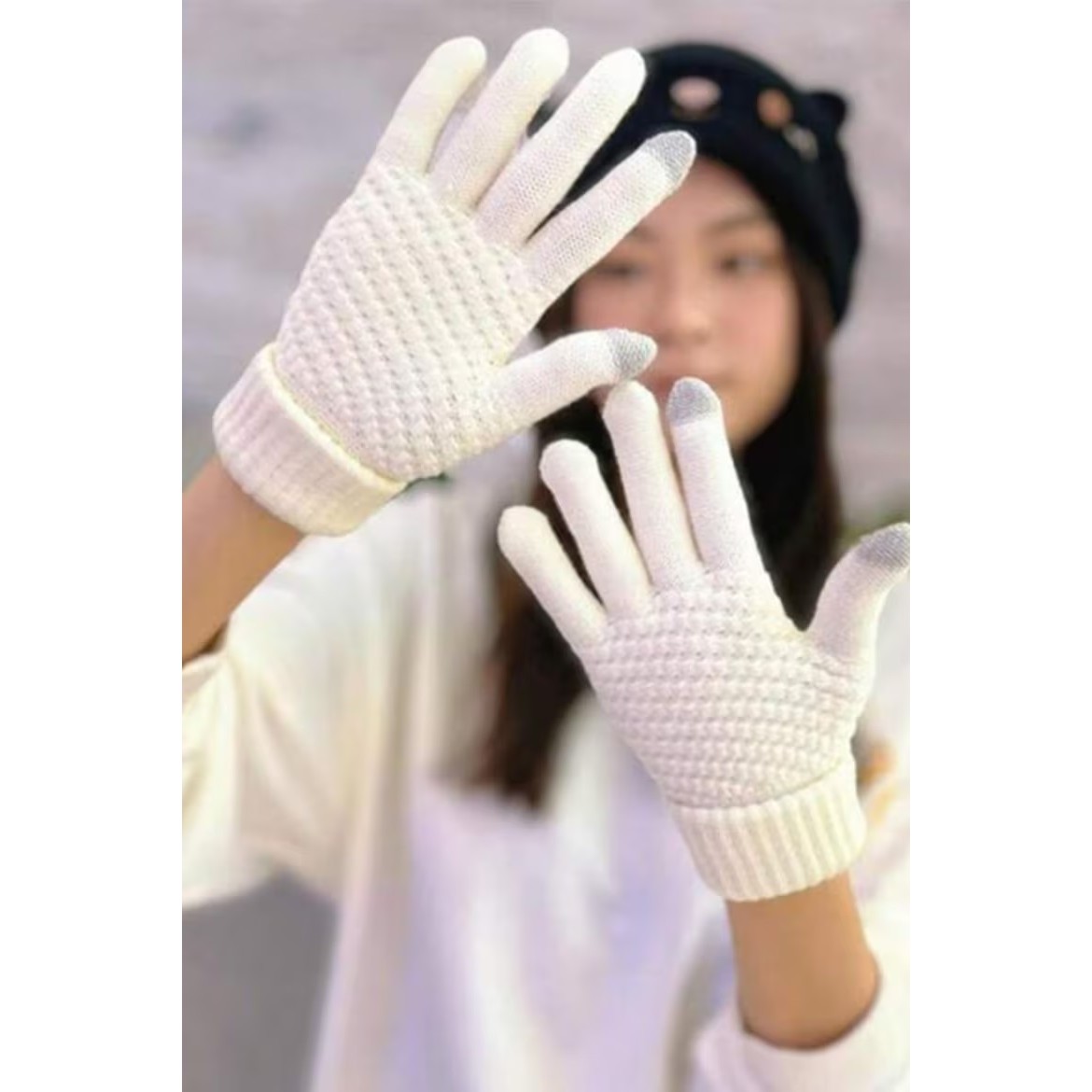 Manusi de Dama, Functie Touchscreen (ecran tactil), Material Acril Tricotat, Manseta Elastica, Interior Catifelat, Marime Universala, Alb [1]