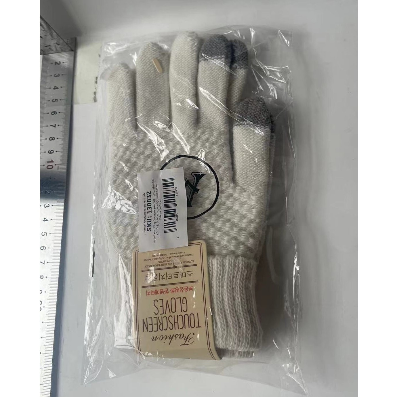 Manusi de Dama, Functie Touchscreen (ecran tactil), Material Acril Tricotat, Manseta Elastica, Interior Catifelat, Marime Universala, Alb [7]