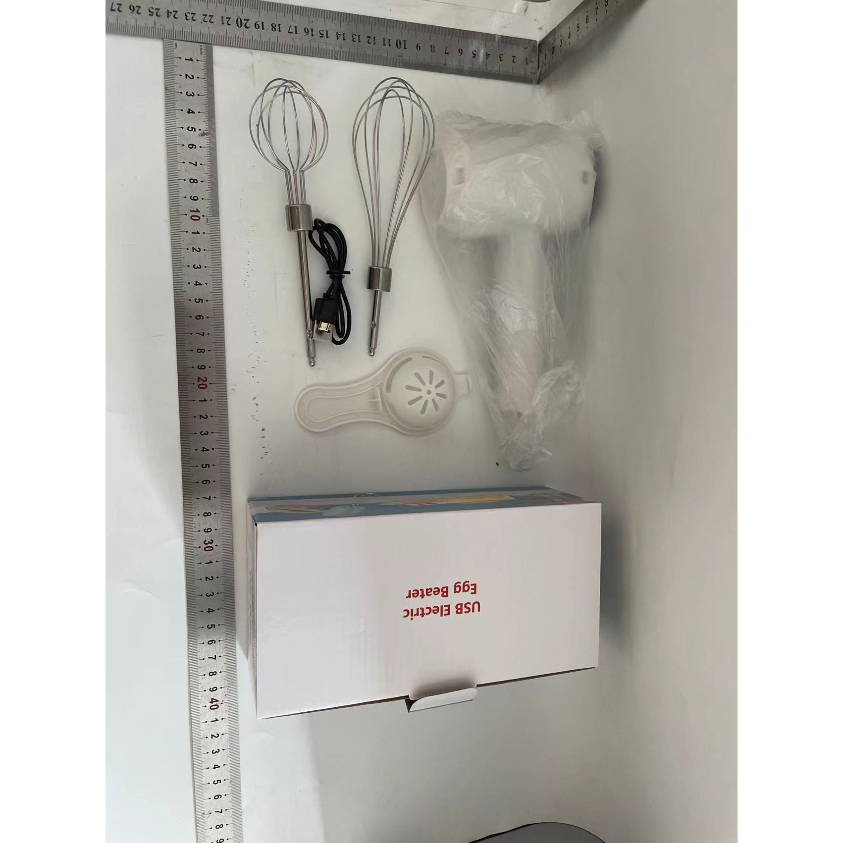 Mixer Electric fara Fir, pentru Uz Casnic, pentru Oua Smantana Frisca, Maner Plastic, Usor de Utilizat si Depozitat, 3 Accesorii, Alb [2]