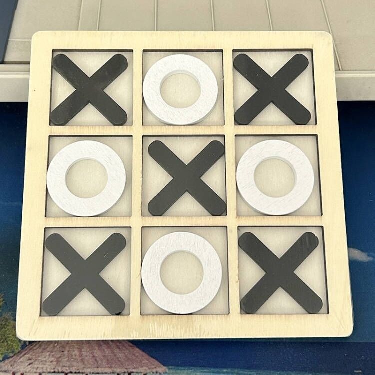 Jucarie Montessori Tic Tac Toe, Educativa, Interactiva, din lemn, X si O, 9 Piese, 14.3x14.3 cm, Negru Alb [1]