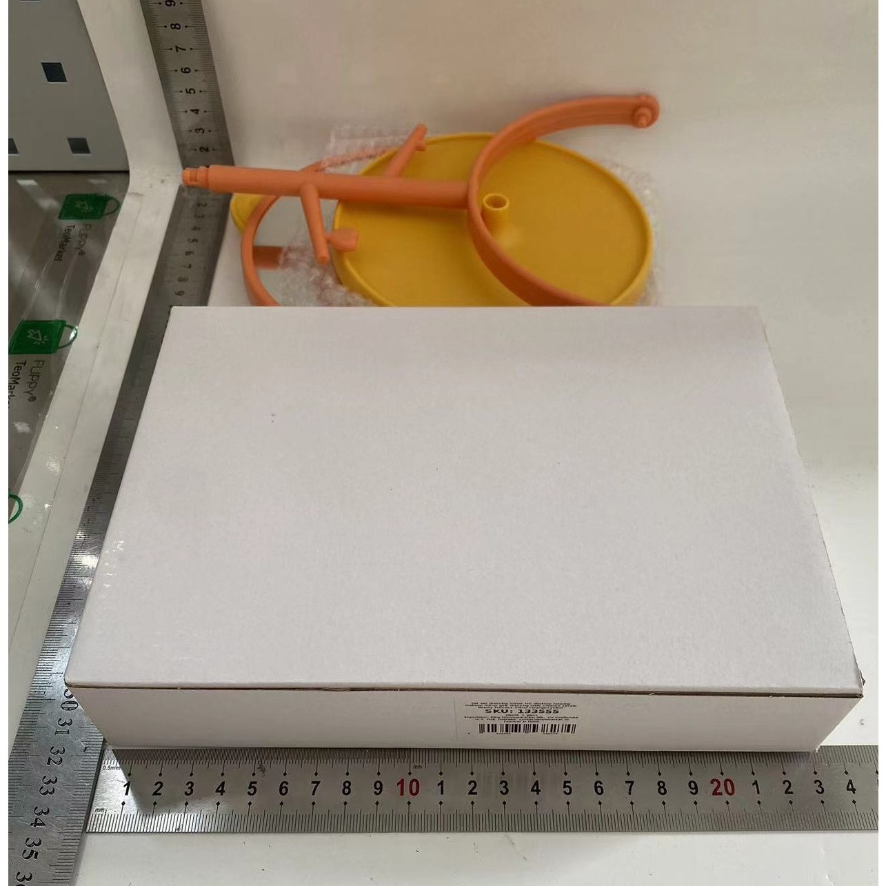 Oglina Cosmetica cu Picior, HD, Rotire 360 Grade, 15 cm Diametru, Suport Bijuterii Baza Rotunda + 2 Brate, Model cu Urechi, 31 x 14.5 x 15 cm, din Plastic, Portocaliu/Galben [6]