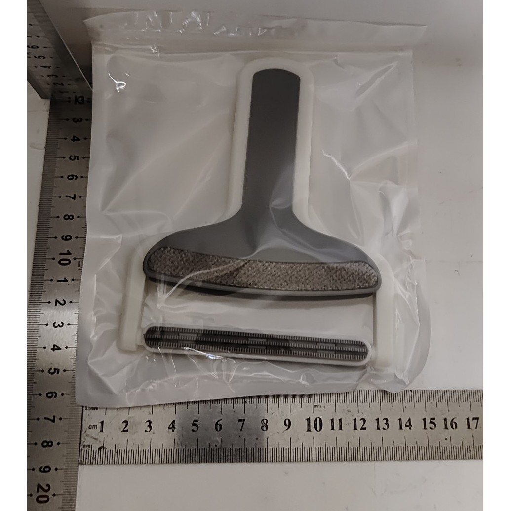 Perie de Indepartarea a Parului si Scamelor, 12 x 15 cm, Maner Confortabil, Alb/Gri [1]