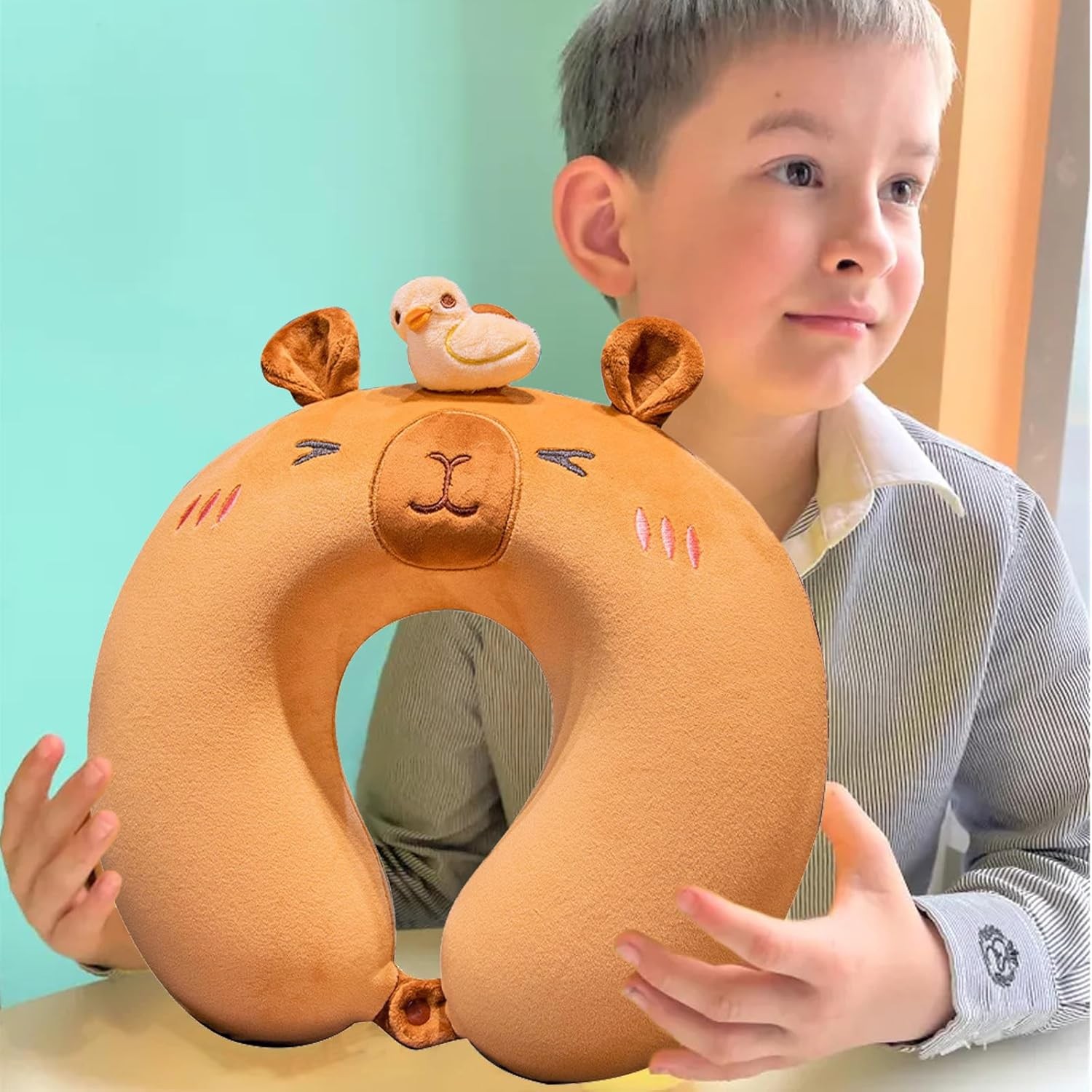 Perna de Calatorie in Forma de U, Pentru Gat si Cap, Umplutura din Spuma cu Memorie, 30x30 cm, Model Capybara, Accesoriu de Voiaj, Birou, Masina, Sistem Prindere Capse, Maro [4]