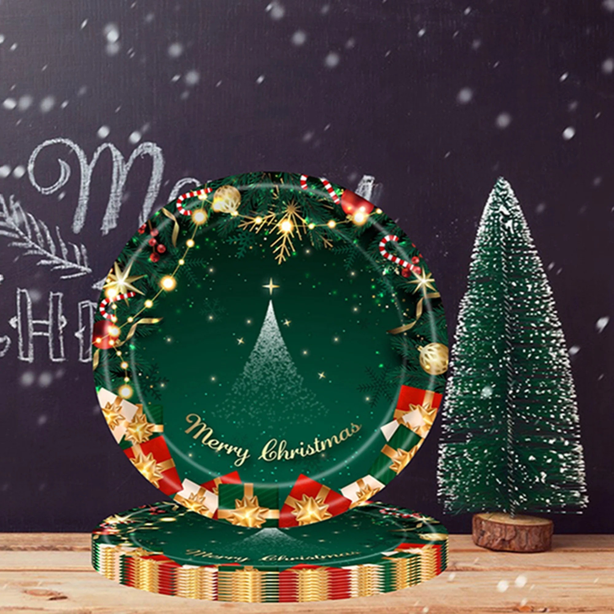 Set 16 Farfurii de Unica Folosinta, Model Brad de Craciun Merry Christmas, Tematica Craciun, 18 cm, Verde [2]