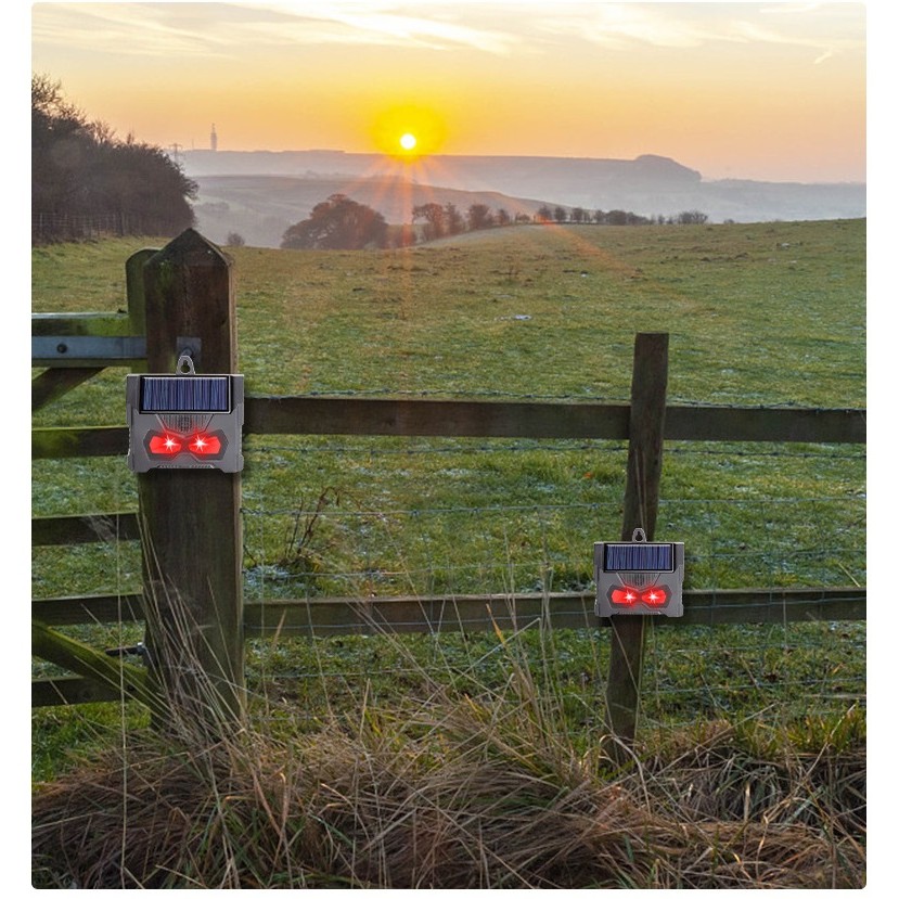 Set 2 Aparate Solare LED cu Ultrasunete, Repelent pentru Animale Mari si Mici, Lumina Rosie si Alba, Anti Rozatoare, Anti Insecte, Frecventa 9-36KHZ, 10.2 x 10.6 x 2.8 cm, Negru [2]