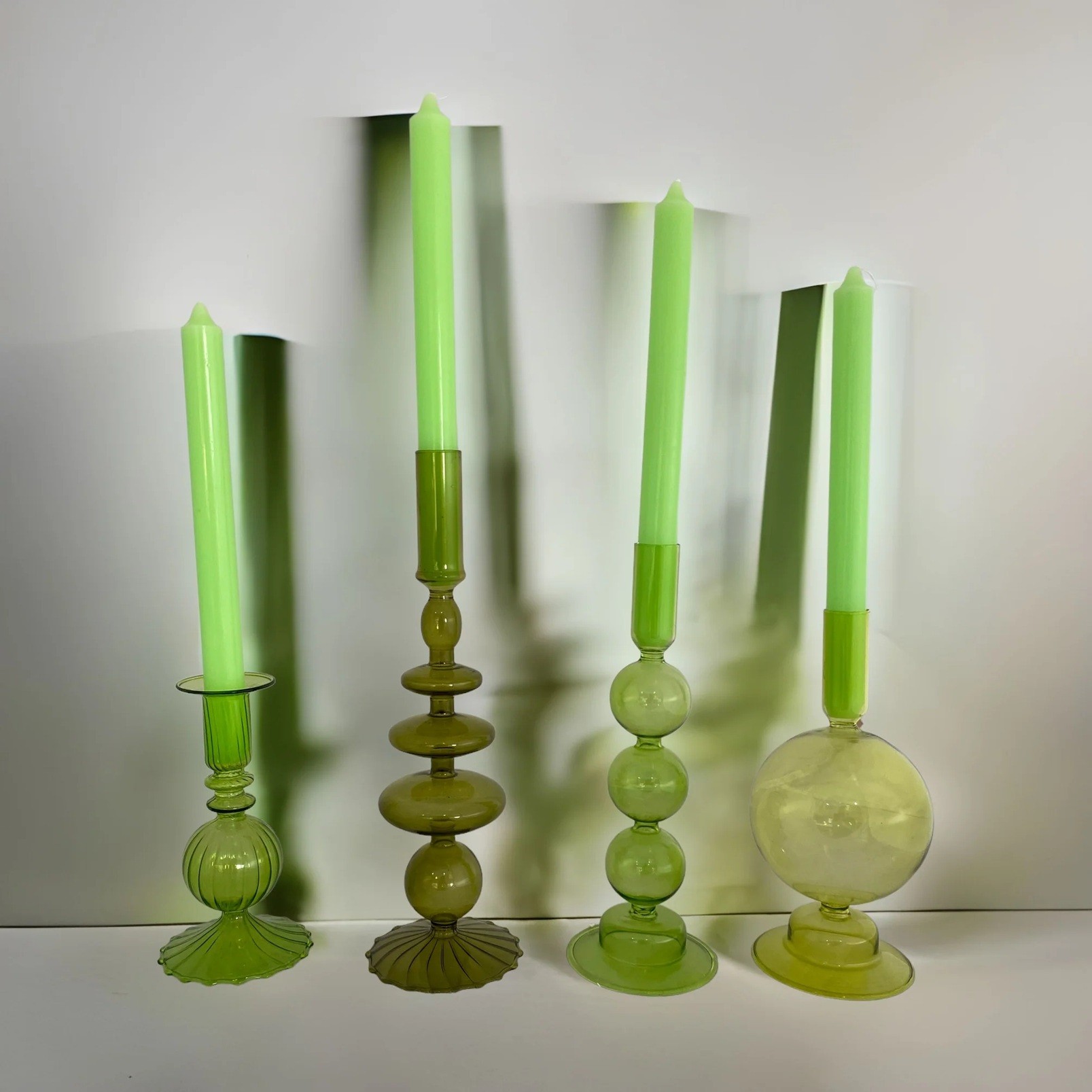 Set 4 Lumanari, pentru Suport de Masa, Fara Miros si Fum, din Parafina, 2.2 x 25 cm, Verde [3]