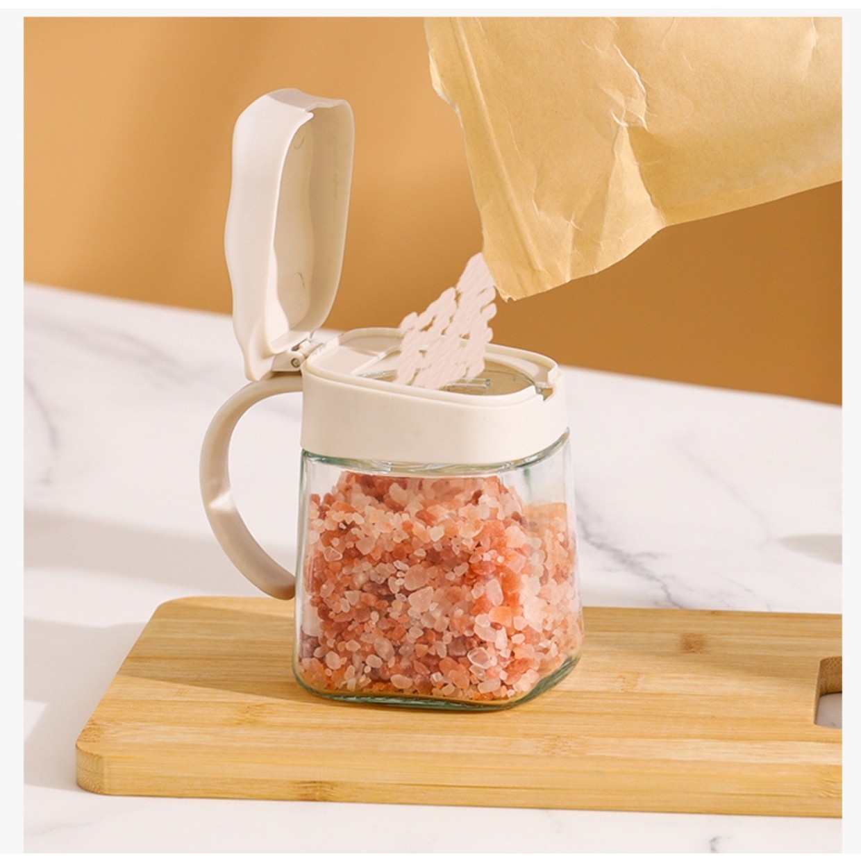 Recipient Condimente, din Stilca, 180 ml, cu Maner si Lingurita, 11.3 x 8.2 cm, Capac Ondulat, Alb [4]