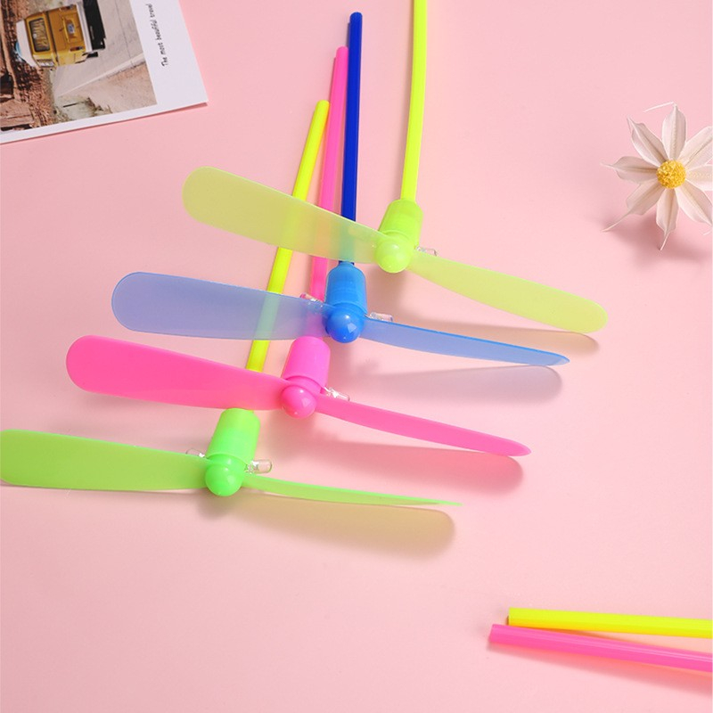 Set 4 Jucarii Libelula Zburatoare, Distractive pentru Copii, Aruncatoare Manuale din Plastic, cu Lumini, Multicolor [7]