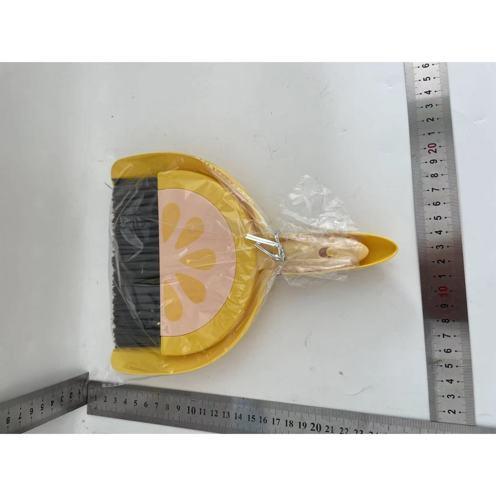 Set Mini Matura si Faras, LITTLE CLEANER, Uz Casnic, pentru Birou, Bucatarie, Casa, Model Lamaie, 23 x 18 cm Galben-Portocaliu [4]