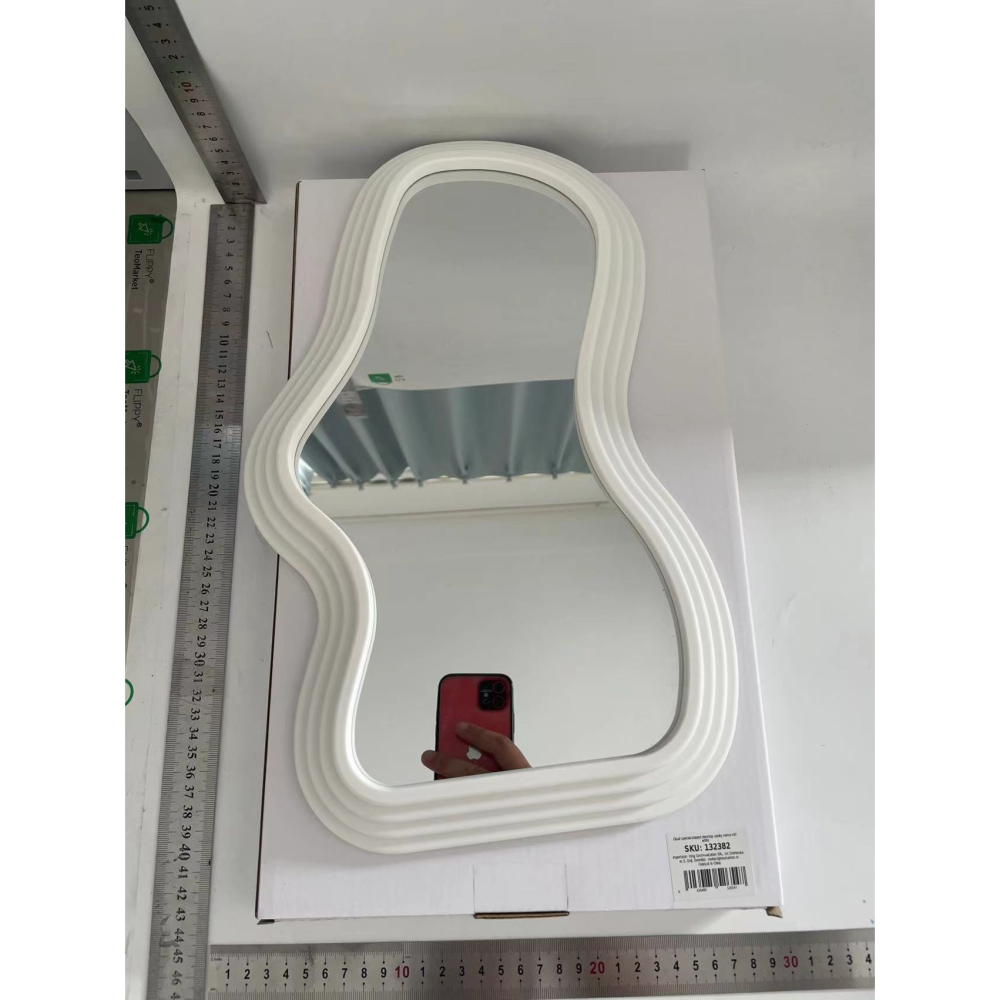 Oglinda de Perete, Decorativa, pentru Baie, Dormitor, Sufragerie, Model Minimalist, Forma Asimetrica, 40.3x26 cm, Alb [2]