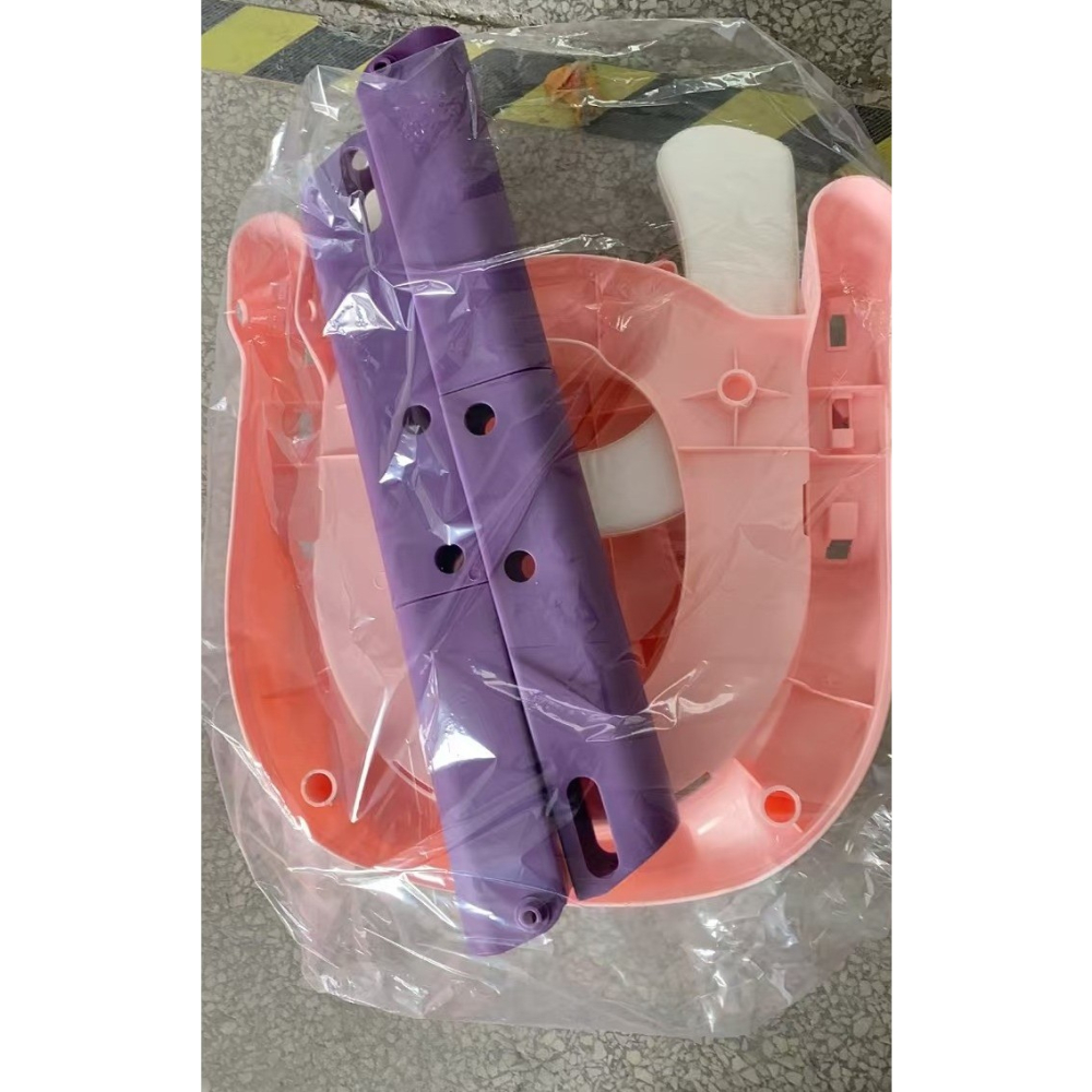 Reductor si Scaunel Inaltator WC, pentru Copii 1 - 7 Ani, 2 Trepte Reglabile, Pliabil, Colac Moale, cu Spatar si Manere, Inaltime 54/58 cm x 39.5 x 35 cm, din Plastic+PVC, Roz/Mov [7]